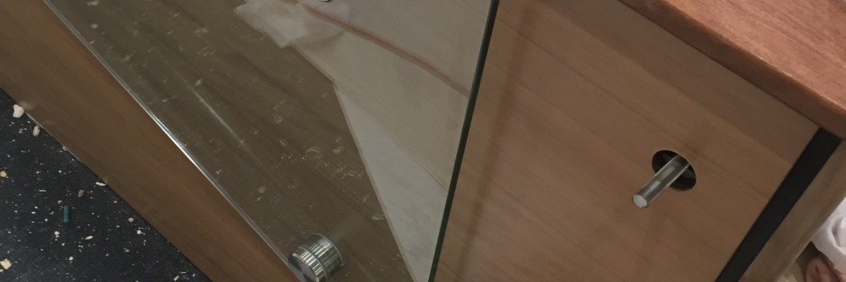 Theatre Step Glass Balustrade Fittings